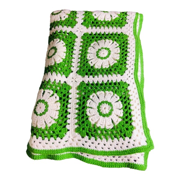2804 Green Floral Crotchet Blanket Throw Handmade Granny Square 66” X 48”